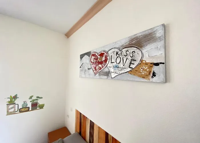 W/balcony View & Pool Appartement *