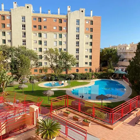 W/balcony View & Pool *