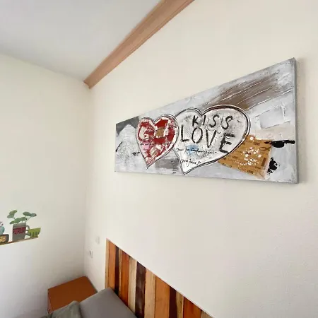 W/balcony View & Pool Apartment *