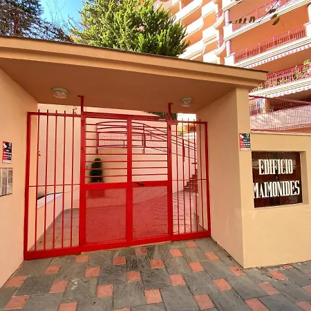 W/balcony View & Pool Fuengirola