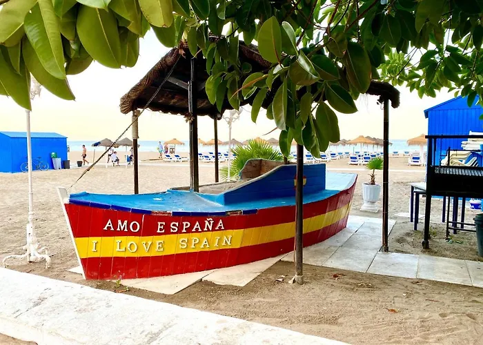 Apartment W/balcony View & Pool Fuengirola