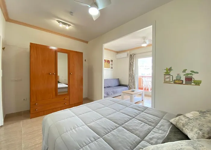 W/balcony View & Pool * Fuengirola