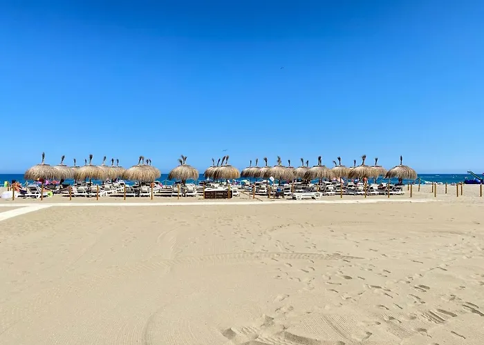 Apartment W/balcony View & Pool